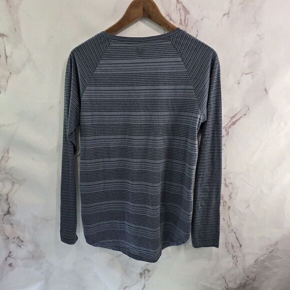 Kuhl Shirt Womens Medium Gray Rae Striped Long Sleeve Crew Neck Tee T Pocket - Picture 5 of 10